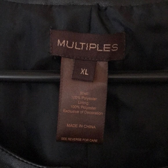 Black and Tan faux fur vest - Picture 2 of 4